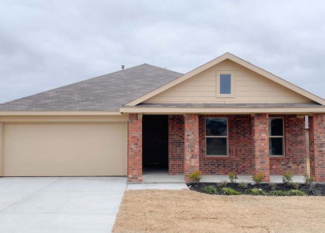 Property at 13492 Stage Coach Ln, Cresson, TX 76035, 3 beds, 2 baths