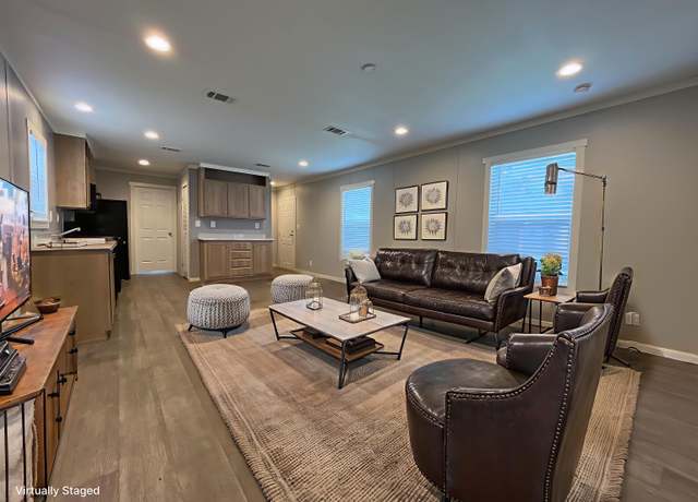 Property at 601 Toledo St, Conroe, TX 77301, 3 beds, 2 baths