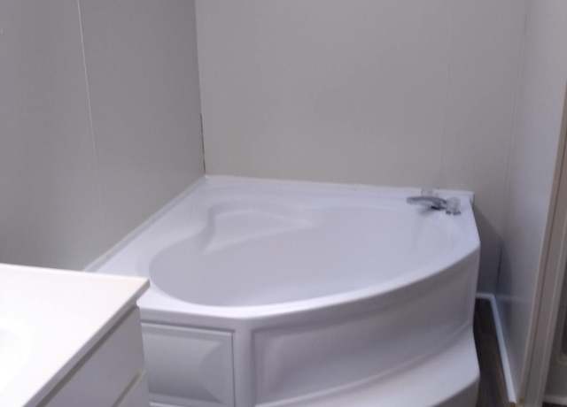 Property at 8937 Briarwood Ave, Kalamazoo, MI 49009, 2 beds, 2 baths