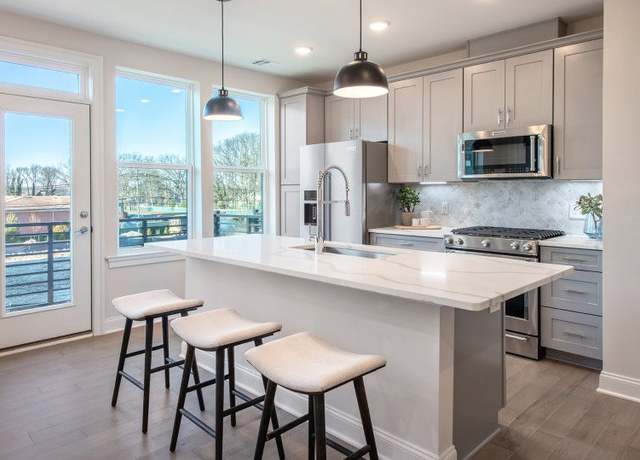 Property at Union Plan, New Brunswick, NJ 08901, 2 beds, 2.5 baths