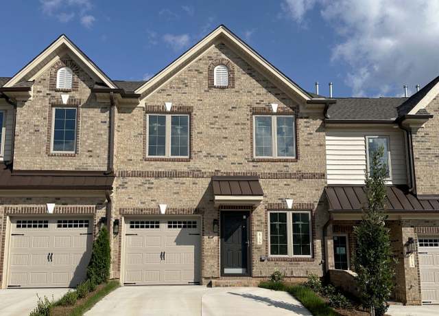 Property at 4722 Willowstone Dr, High Point, NC 27265, 3 beds, 2 baths