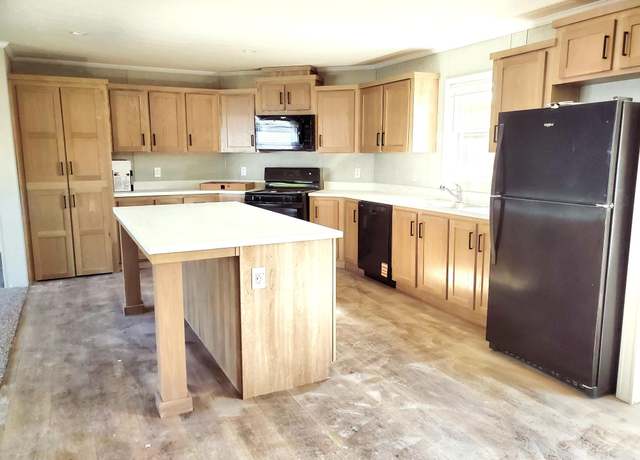 Property at 9620 Cape Cod Dr #1331, Fair Haven, MI 48023, 3 beds, 2 baths