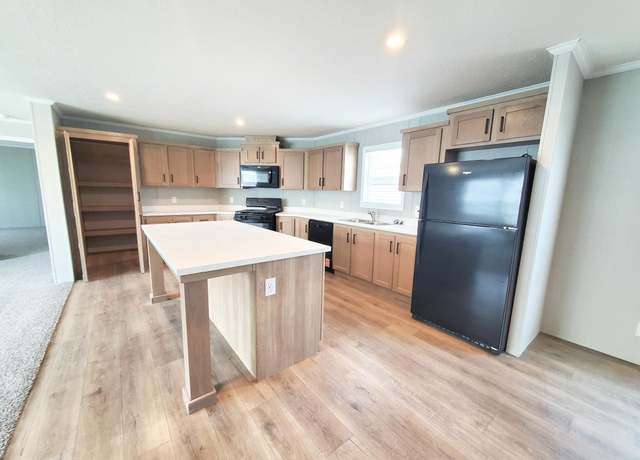 Property at 9620 Cape Cod Dr #1331, Fair Haven, MI 48023, 3 beds, 2 baths