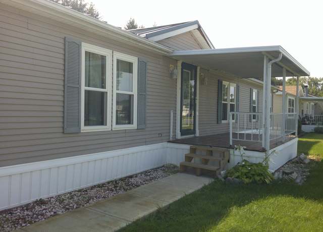 Property at Crystal Valley c05 Camelot Village Plan, Anderson, IN 46013, 3 beds, 2 baths