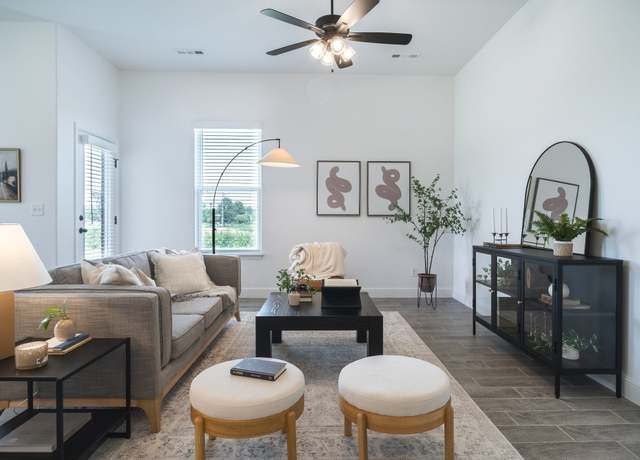 Property at 1750 Plan, Centerton, AR 72719, 3 beds, 2 baths