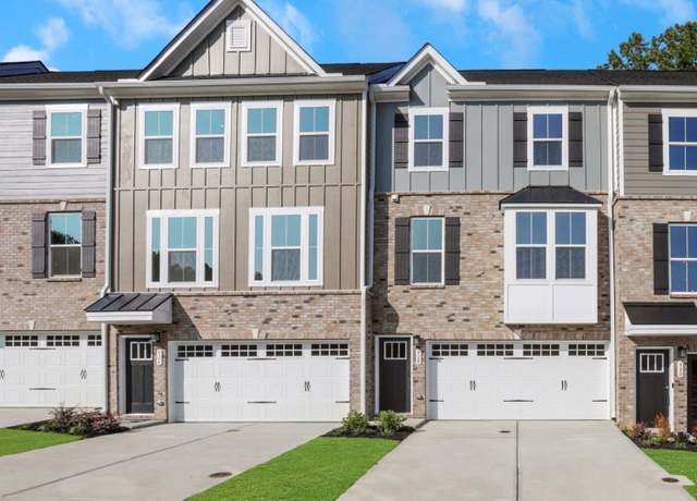 Property at 815 Woods Chapel Rd, Sugar Hill, GA 30518, 3 beds, 2.5 baths