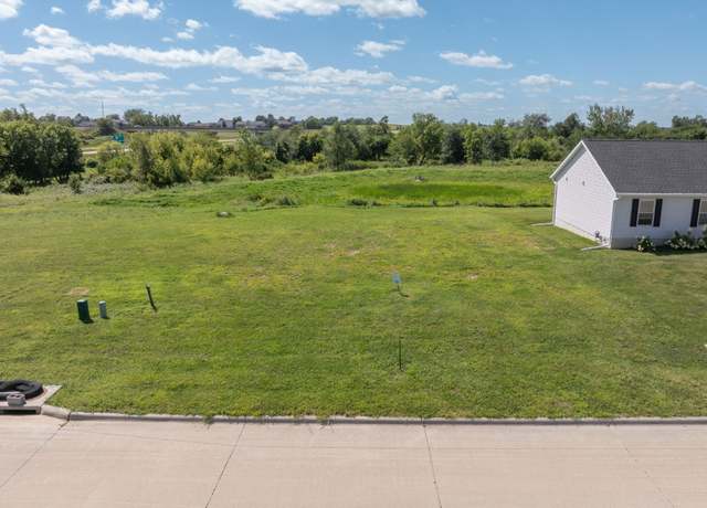 Property at 2930 Belle St SW, Cedar Rapids, IA 52404, 1 bed, 1 bath
