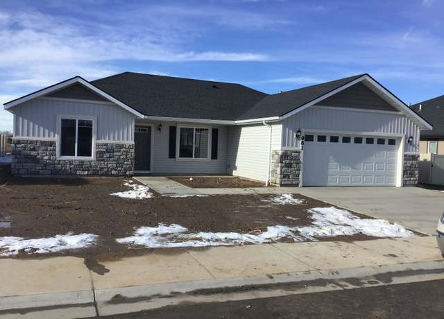 Property at 827 Waveland Ave, Filer, ID 83328, 4 beds, 2 baths