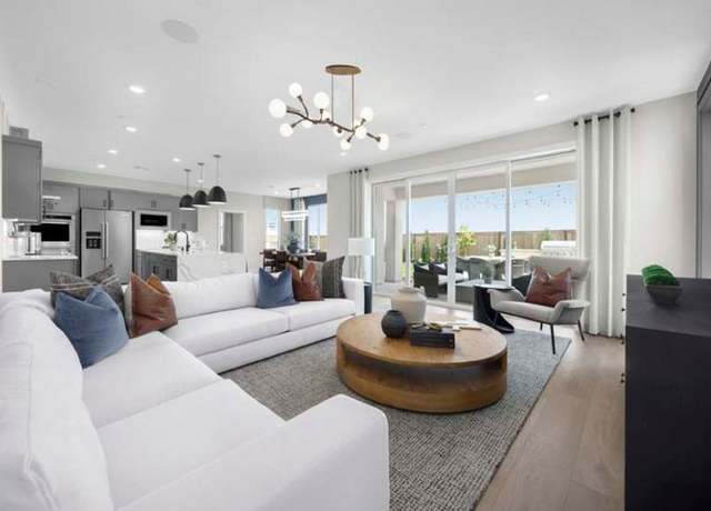 Property at 516 E Arabella Way, Mountain House, CA 95391, 5 beds, 3.5 baths