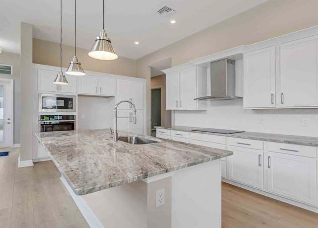 Property at 889 Megano Blvd, Deland, FL 32724, 3 beds, 2 baths