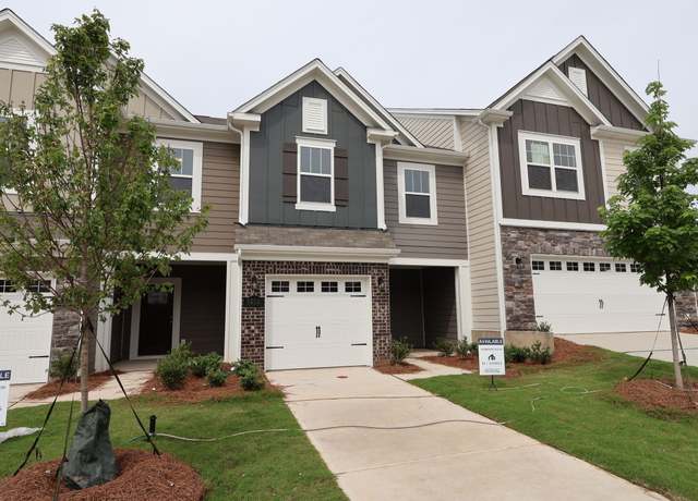Property at 3213 Lilac Grove Dr, Charlotte, NC 28269, 3 beds, 2.5 baths