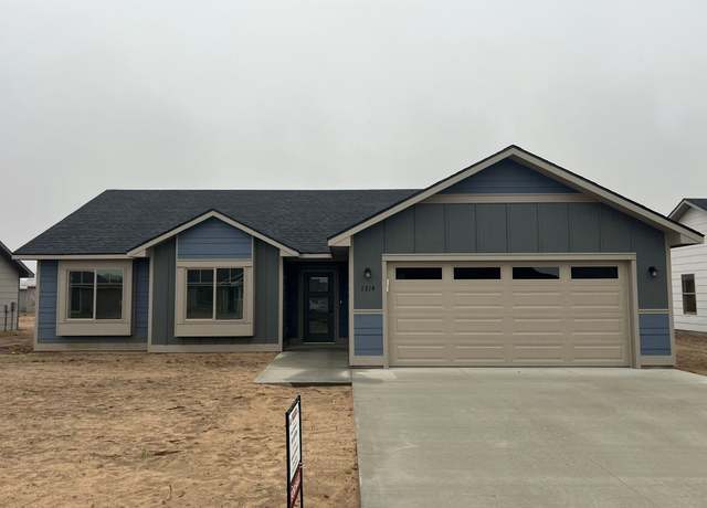 Property at 1314 Broce Bnd, Dodge City, KS 67801, 3 beds, 2 baths
