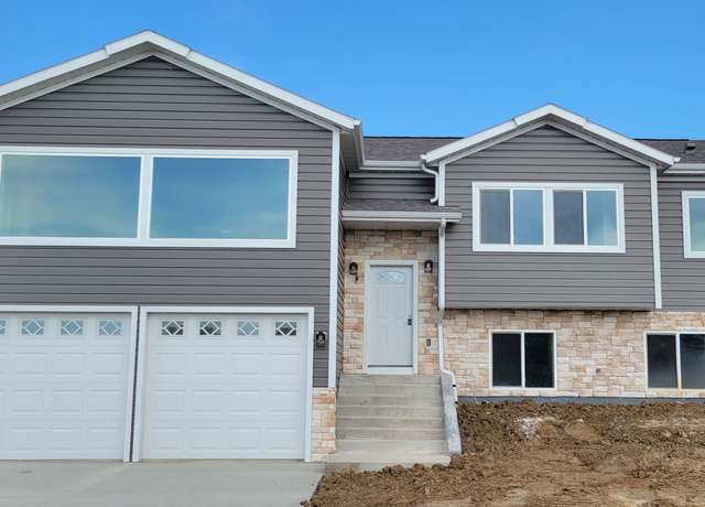 Property at 694 Lancelot St, Sheridan, WY 82801, 4 beds, 3 baths