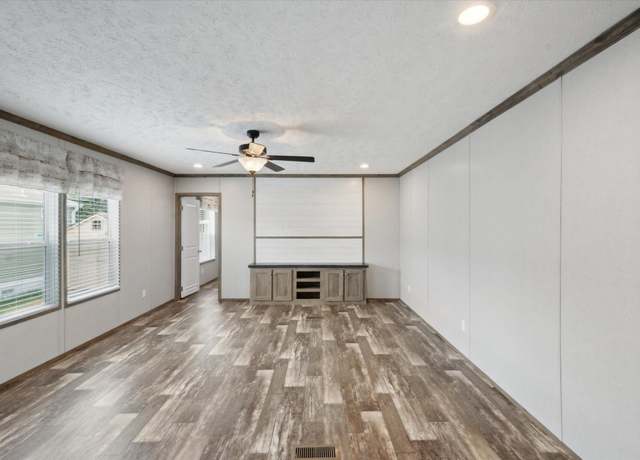 Property at 1315 Jeremy Way, Nashville, TN 37207, 3 beds, 2 baths