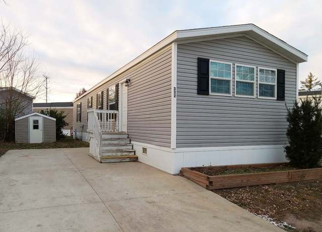 Property at 332 Hickory Unit 332H, Justice, IL 60458, 3 beds, 2 baths