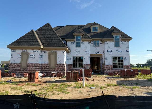 Property at 318 Beckham Dr, Collierville, TN 38017, 5 beds, 5.5 baths