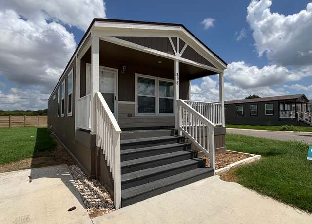 Property at 355 Marigold Ln, Schertz, TX 78154, 2 beds, 2 baths