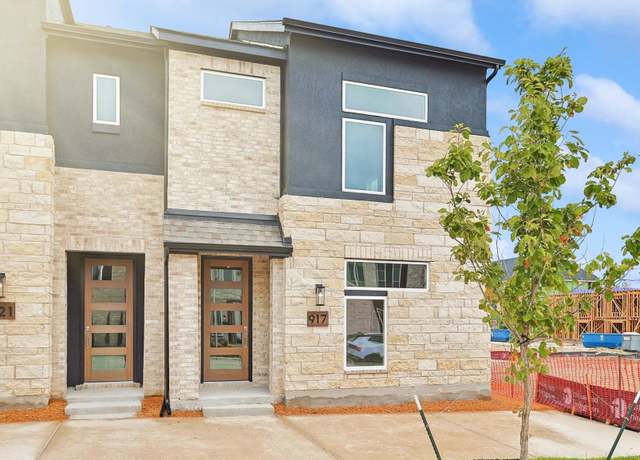 Property at 917 Meadowcrest Dr, Plano, TX 75075, 2 beds, 2.5 baths
