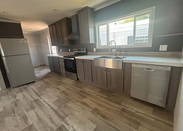 Property at 15070 E Colonial Dr #52, Orlando, FL 32862, 3 beds, 2 baths