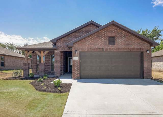 Property at 25481 W 84th Ter, Lenexa, KS 66227, 4 beds, 2 baths