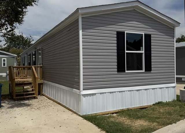 Property at 436 Isbell Ct, Fort Worth, TX 76114, 3 beds, 2 baths