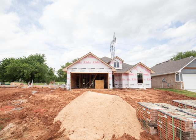 Property at 4301 Ritter Rd, Edmond, OK 73012, 3 beds, 2 baths