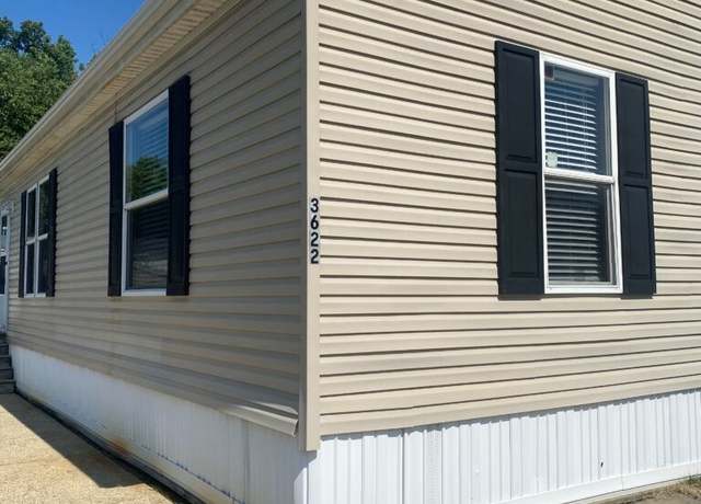 Property at 3622 Hawthorn Drive Site #261, Jackson, MI 49201, 3 beds, 2 baths