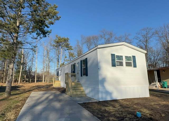 Property at 2430 Mary Street Site Unit 4IK00O, Marinette, WI 54143, 3 beds, 2 baths