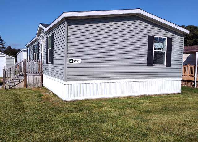 Property at 57381 Woodcreek, Lenox, MI 48048, 3 beds, 2 baths