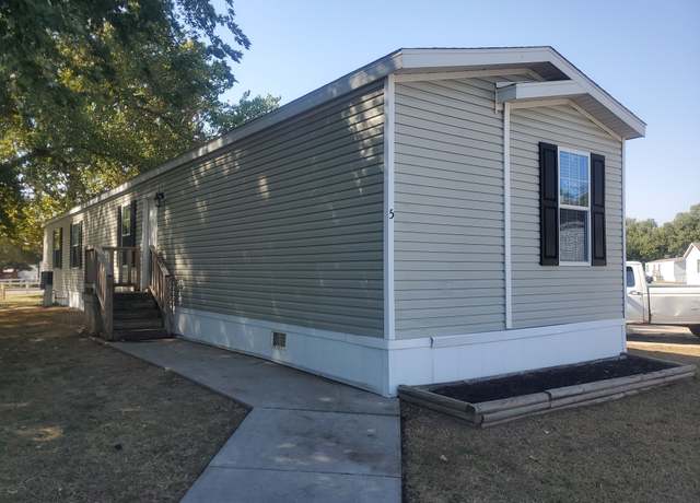 Property at 5 E Apache Dr Unit A005, Park City, KS 67219, 3 beds, 2 baths