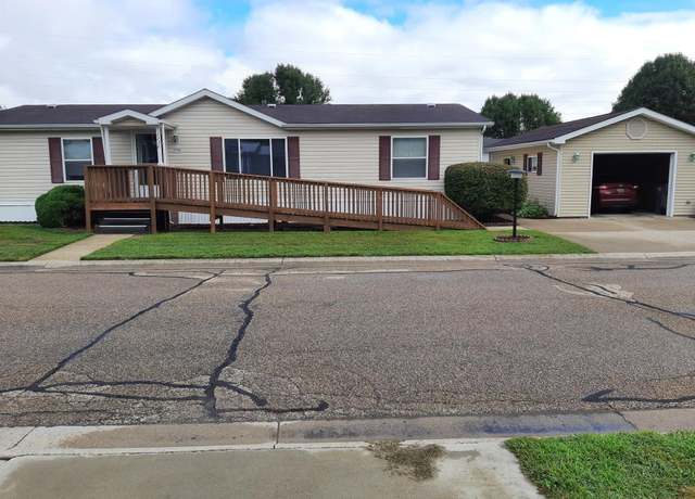 Property at 1736 New York, Elkhart, IN 46514, 3 beds, 2 baths
