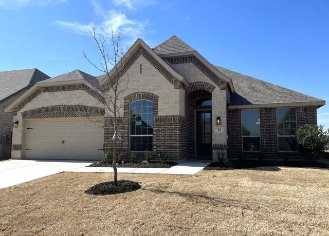 Property at 39 Harrier St, Joshua, TX 76058, 4 beds, 3.5 baths