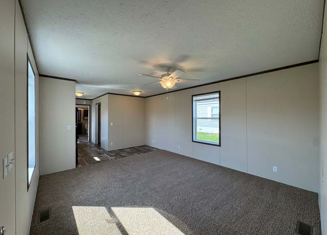 Property at 31 Mockingbird Dr, Orion Charter Township, MI 48359, 2 beds, 2 baths