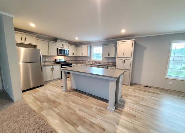 Property at 9283 Windjammer Dr #1256, Fair Haven, MI 48023, 4 beds, 2 baths