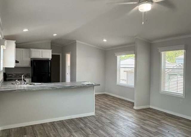 Property at 4922 Lunar Dr #214, Kirby, TX 78219, 3 beds, 2 baths