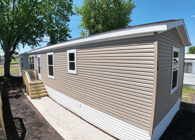 Property at 6333 Hodgson Rd #283, Lino Lakes, MN 55014, 3 beds, 2 baths