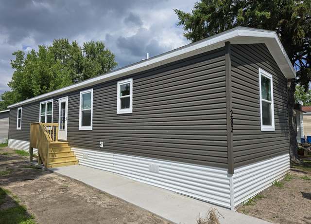 Property at 6333 Hodgson Rd #283, Lino Lakes, MN 55014, 3 beds, 2 baths