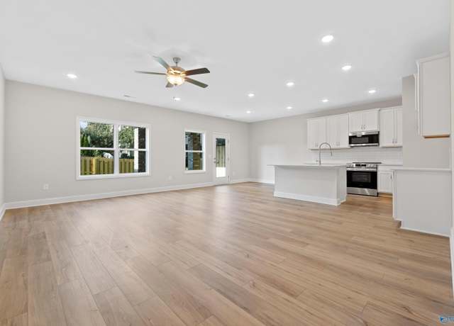 Property at 1752 Stampede Cir, Huntsville, AL 35803, 3 beds, 2.5 baths