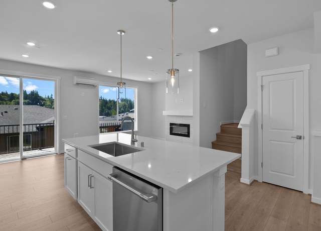 Property at 13217 NE 127th Way Unit B, Kirkland, WA 98034, 4 beds, 3 baths