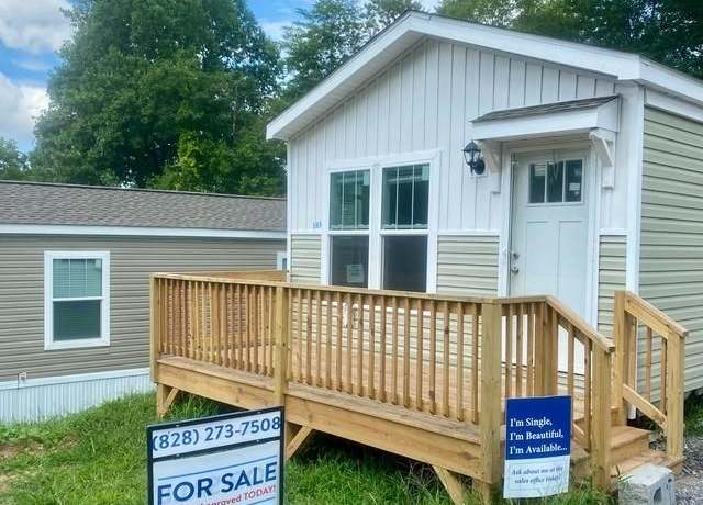 Property at 103 Stardust Dr, Asheville, NC 28805, 2 beds, 2 baths