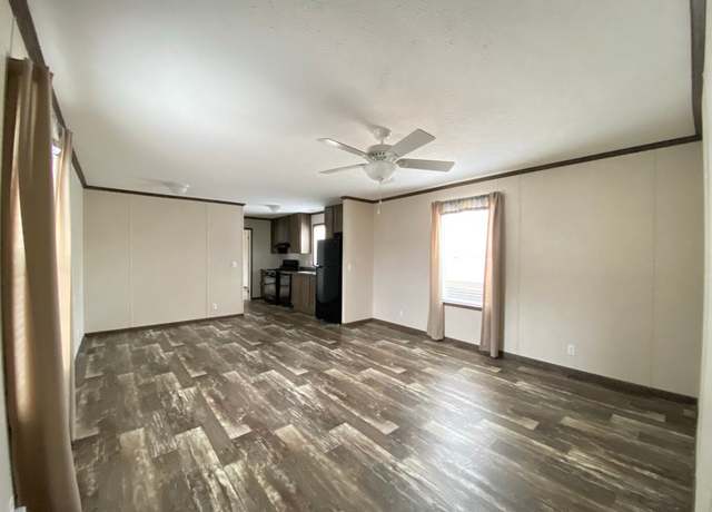 Property at 12 Ash Dr, Belleville, MI 48111, 2 beds, 2 baths
