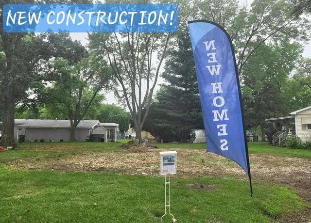 Property at 1116 Candlewood Rd, Elgin, IL 60123, 2 beds, 2 baths