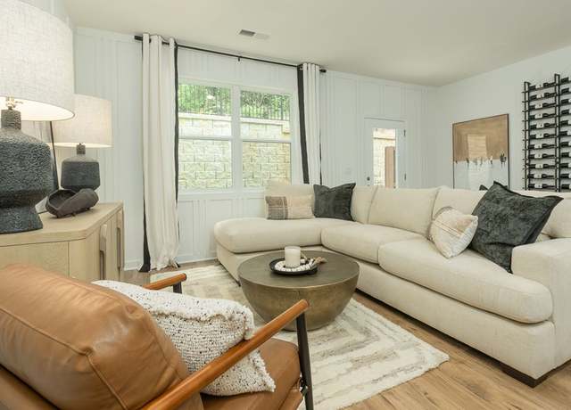 Property at 1398 Sweetshrub Pl NW, Atlanta, GA 30318, 3 beds, 2.5 baths