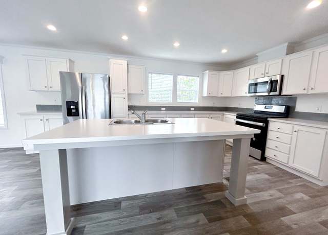 Property at Redman Advantage II 2860-257 Plan, Eaton Rapids, MI 48827, 3 beds, 2 baths