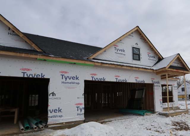 Property at 5716 White Pine Ln, Fairfield, OH 45011, 3 beds, 2 baths