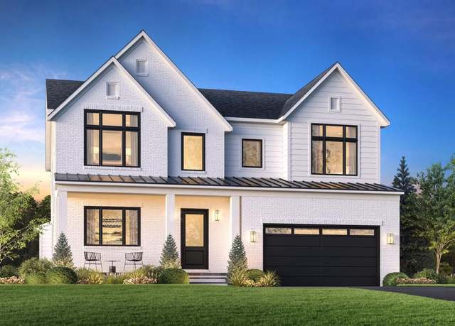 Property at Brady Plan, Manhasset, NY 11030, 5 beds, 5.5 baths
