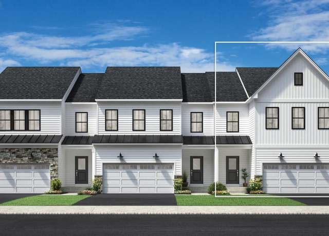 Property at 26 Blackmoor Ln, Randolph, NJ 07869, 3 beds, 3 baths