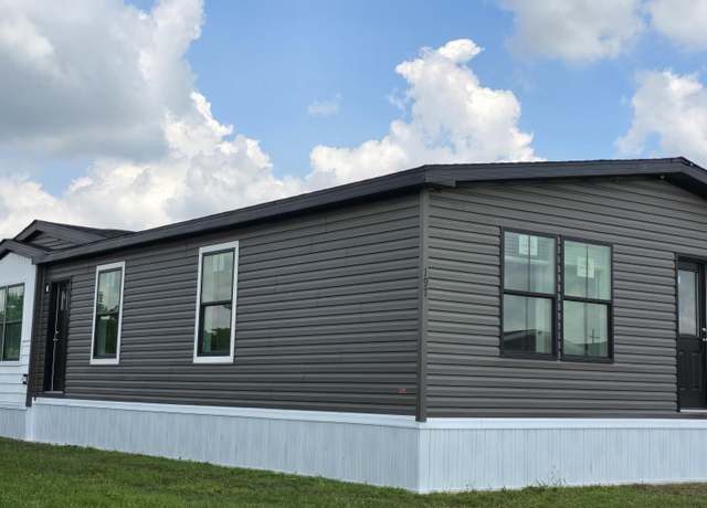 Property at 27484 Oregon Rd #197, Perrysburg, OH 43551, 4 beds, 2 baths