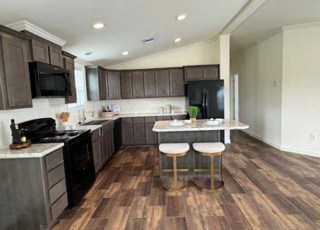 Property at 35 Tranquility Trails Way, Willis, TX 77318, 3 beds, 2 baths