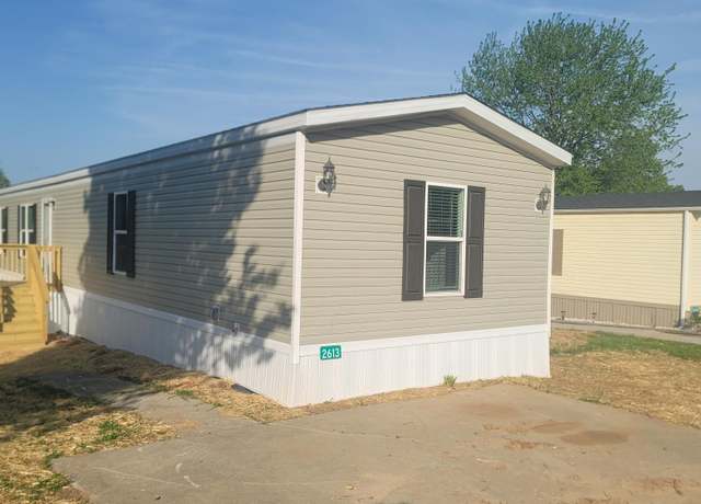 Property at 2613 Miss Ellie Dr, Knoxville, TN 37921, 3 beds, 2 baths